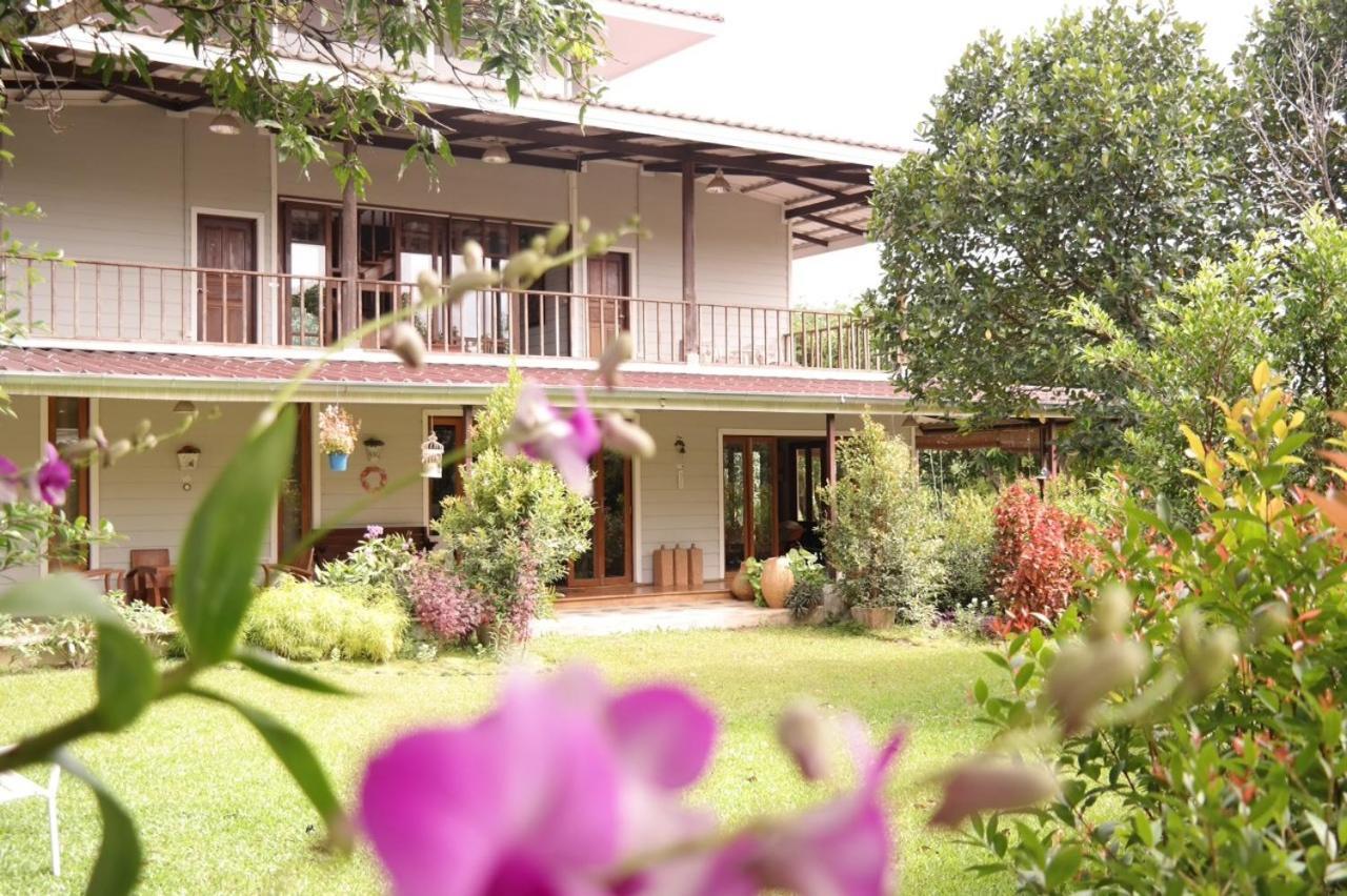Jardin De Mangue Pakchong Hotel Room photo